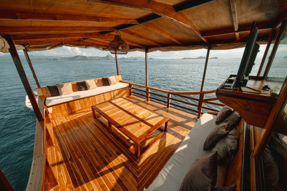 Private Superior 2 - Image 3