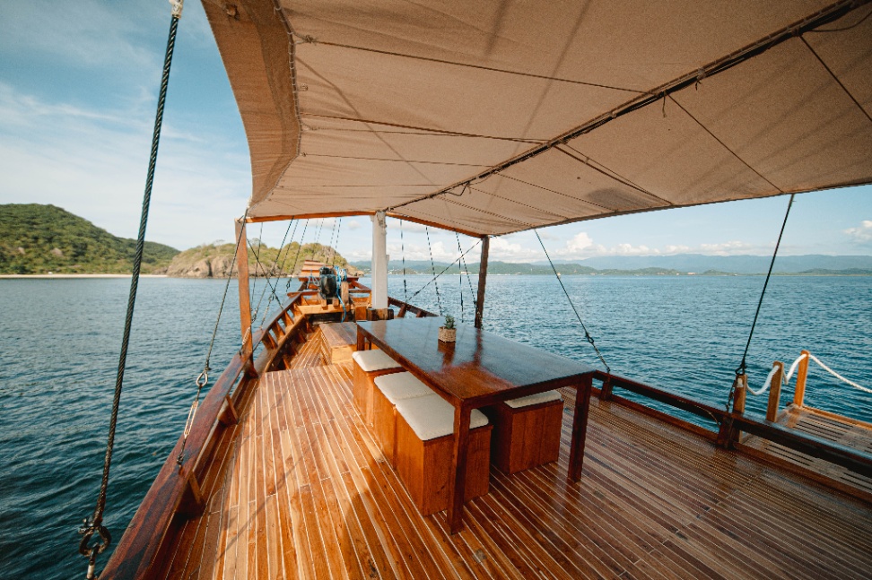 Private Superior 2 - Image 1