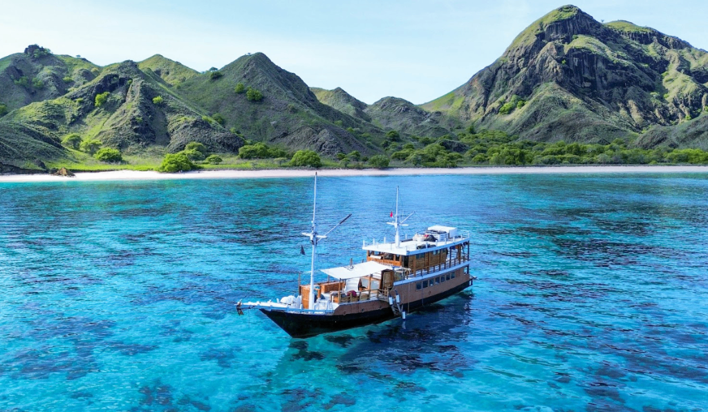 Private Deluxe 15-image