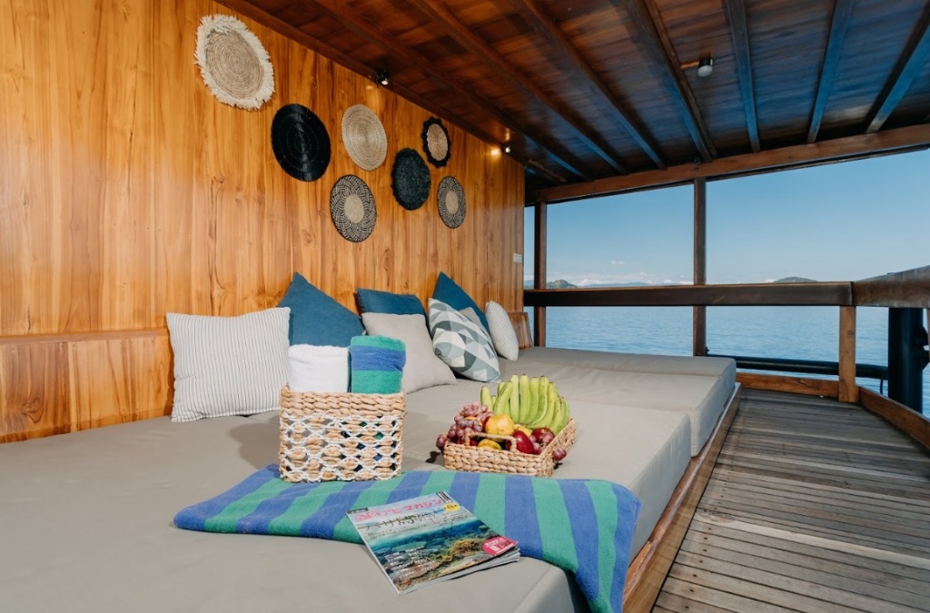 Private Deluxe 2 - Image 2