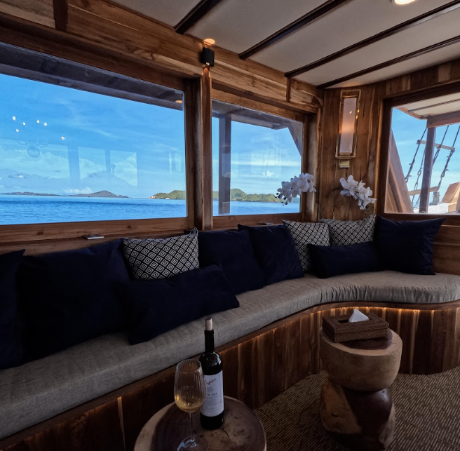 Private Luxury 4 - Image 1