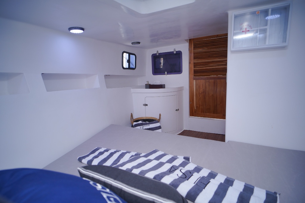 Speedboat 2 - Image 1