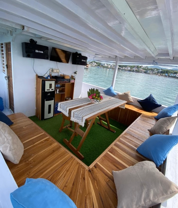 Private Deluxe 14 - Image 2