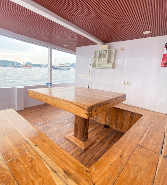 Private Deluxe 14 - Image 1