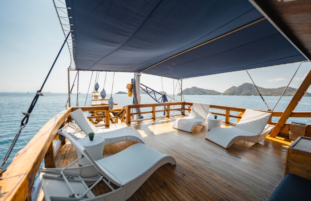 Private Luxury 2 - Image 3